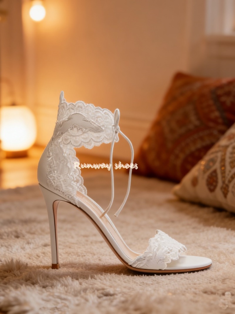 Chaussures de mariage blanches - Bandage avis et prix